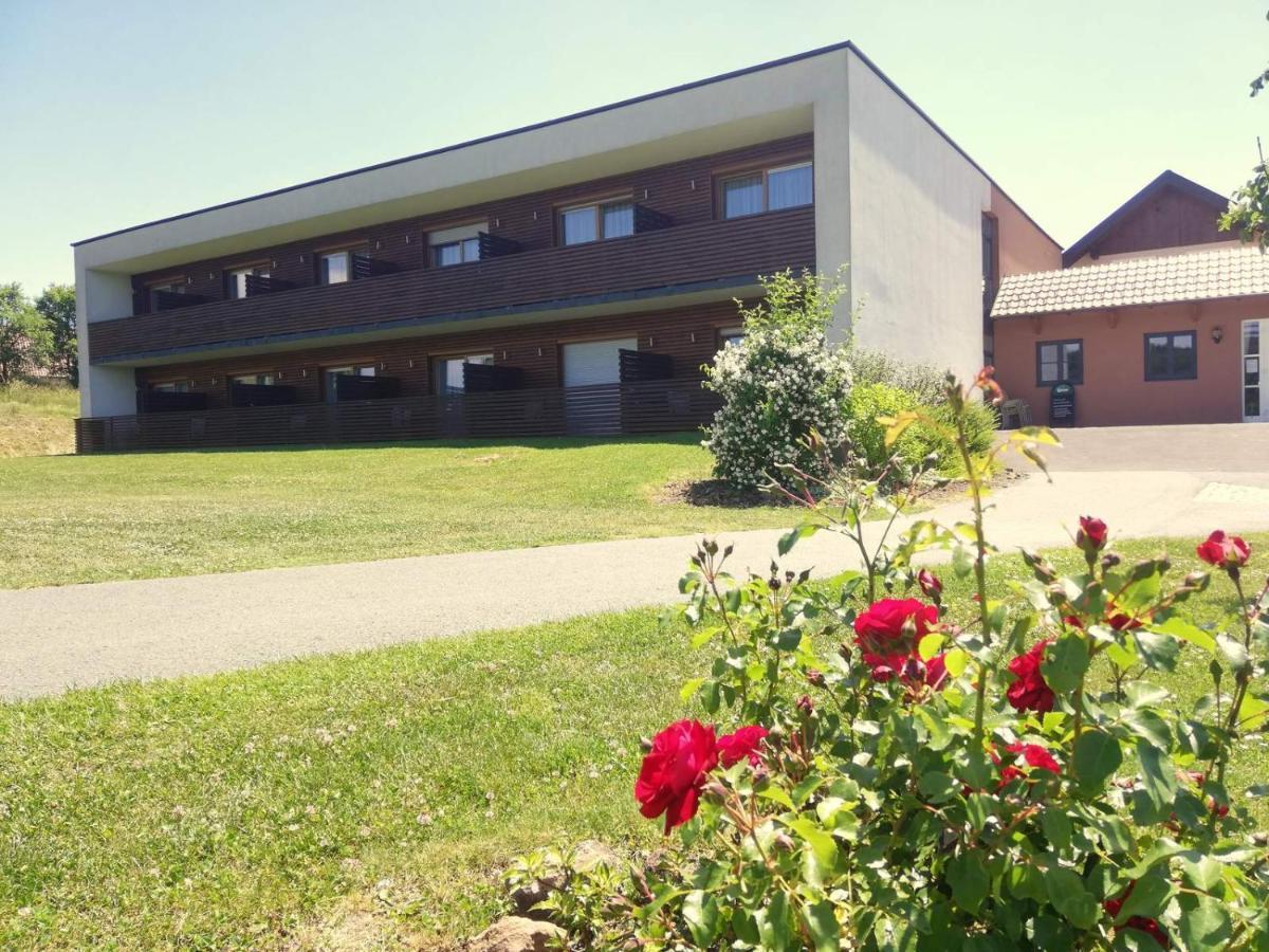Golf Resort Kloech Klöch Exterior foto