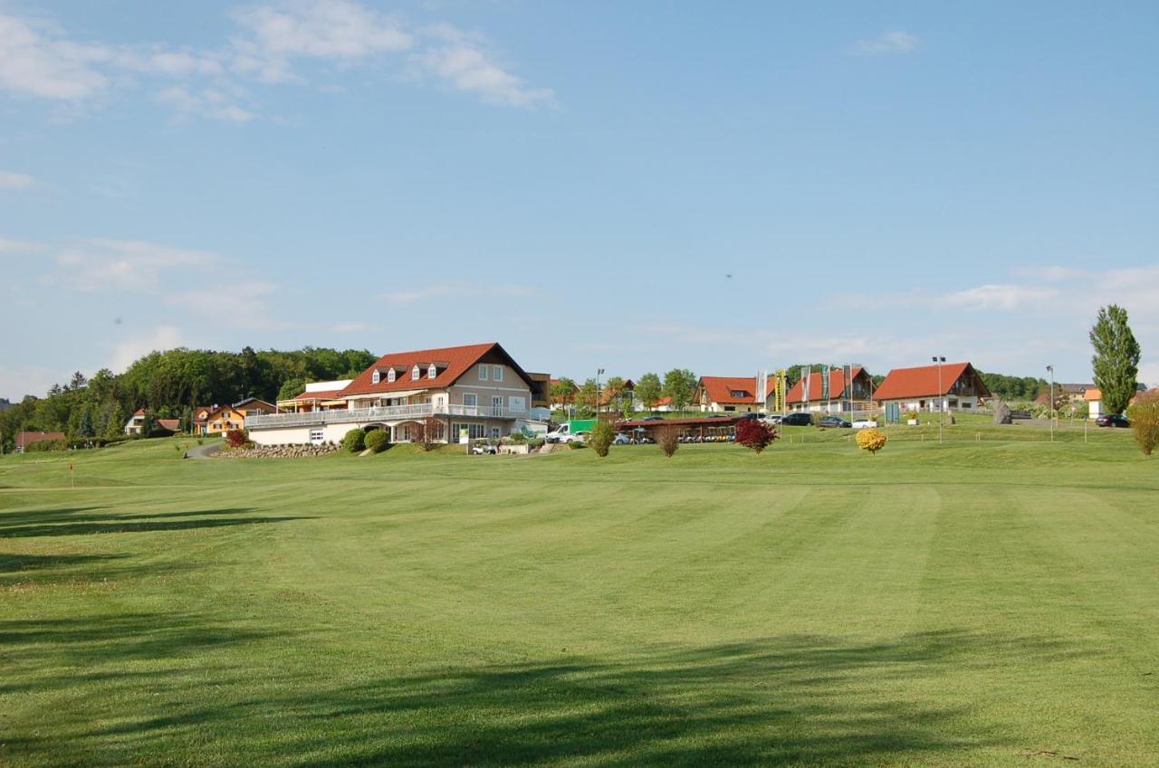 Golf Resort Kloech Klöch Exterior foto