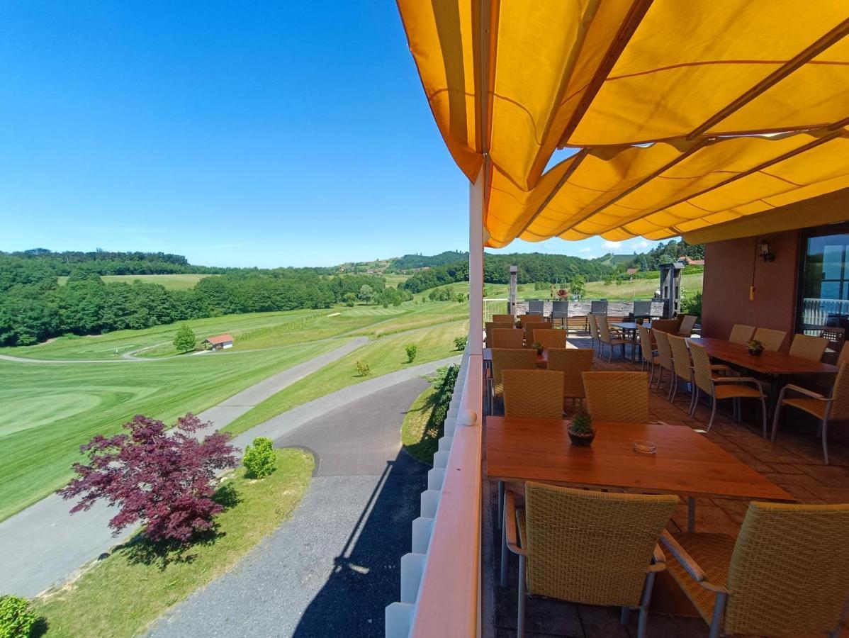 Golf Resort Kloech Klöch Exterior foto