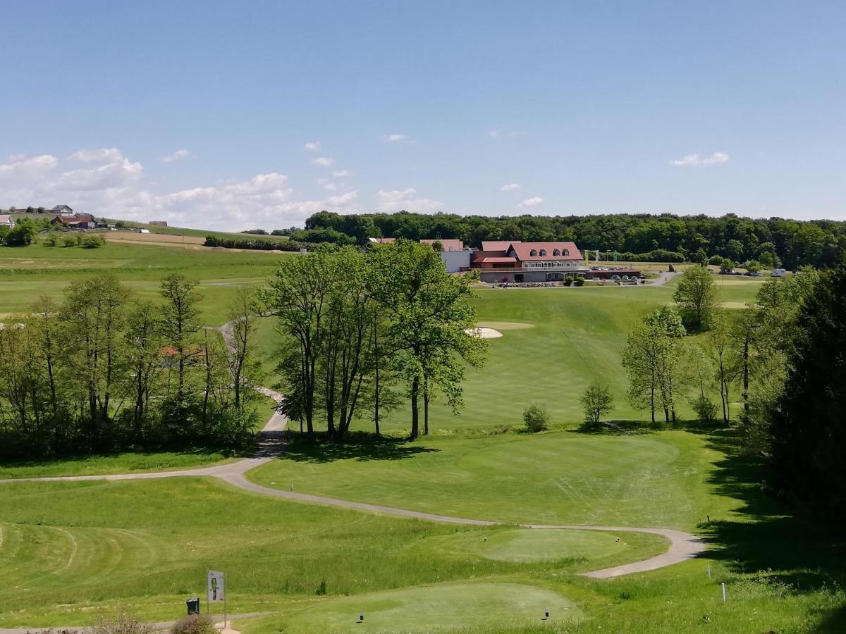 Golf Resort Kloech Klöch Exterior foto